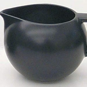 New Sasaki Colorstone Black Matte Creamer
